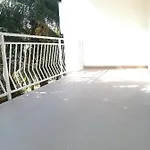 Apartment Vacation *